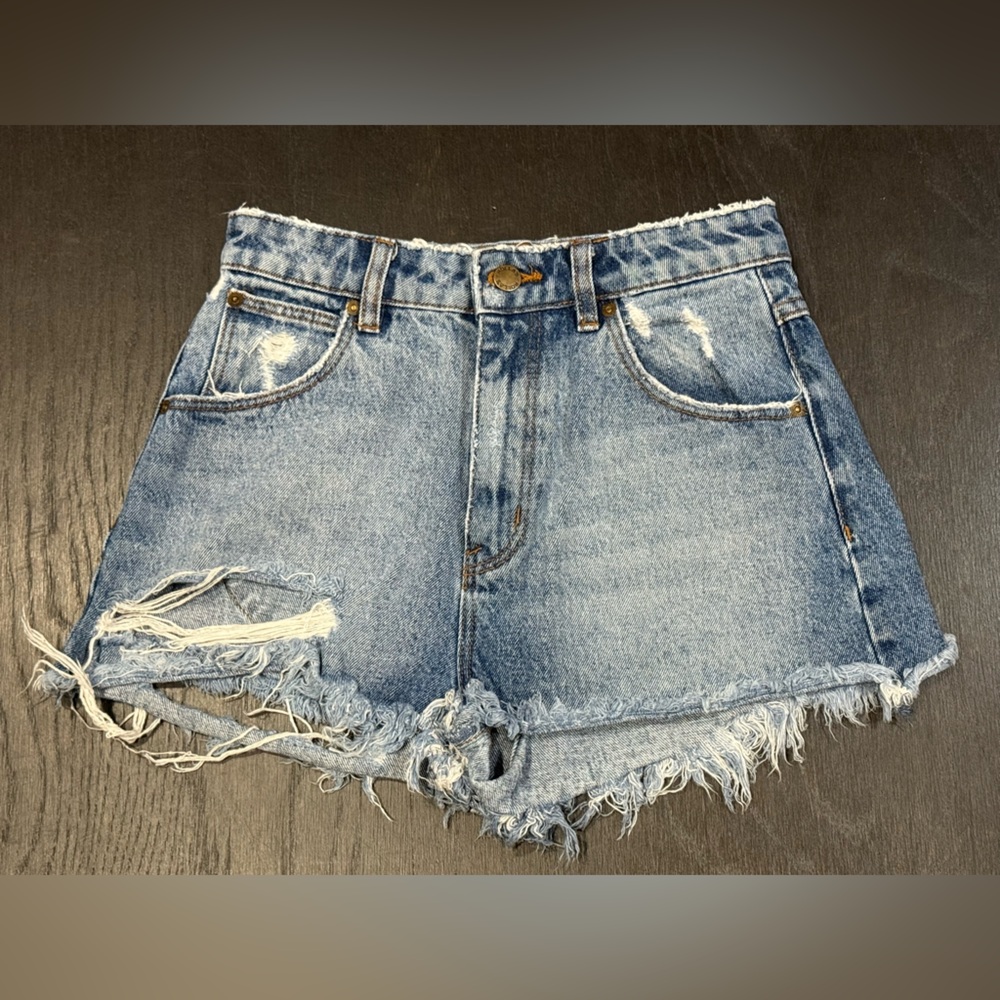 Rolla's Dusters High Rise Relaxed Distressed Jean Denim Shorts Size 26